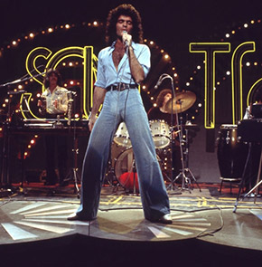 gino vannelli performs live on soul train in 1975
